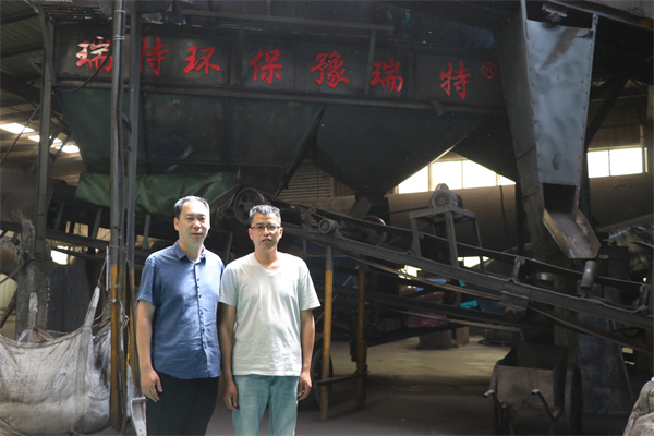 河南瑞特環(huán)?；卦L衛(wèi)輝地區(qū)有機肥生產線設備用戶